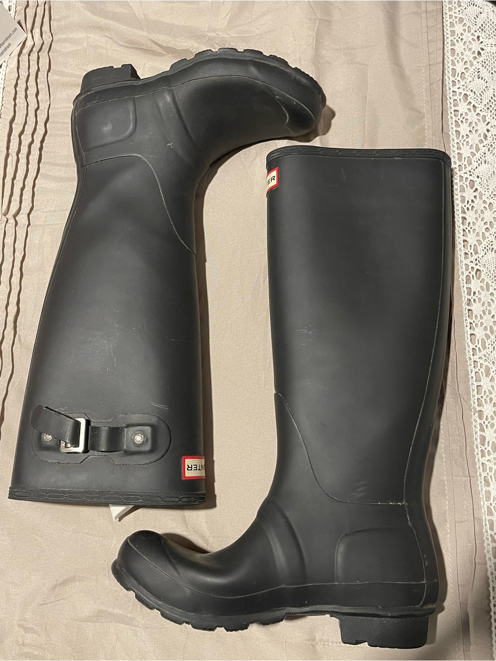 Hunter Black Women’s Tall Original Rubber Rain Boots.